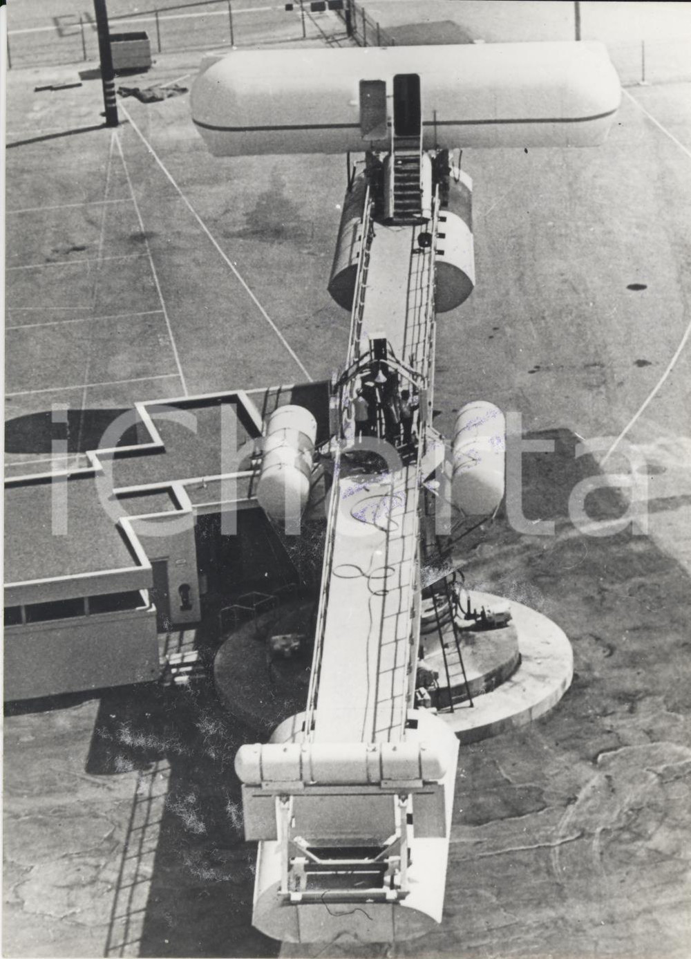 Fotografia d epoca originale 1967 LOS ANGELES North American Aviation Rotatorio per addestramento astronauti 1