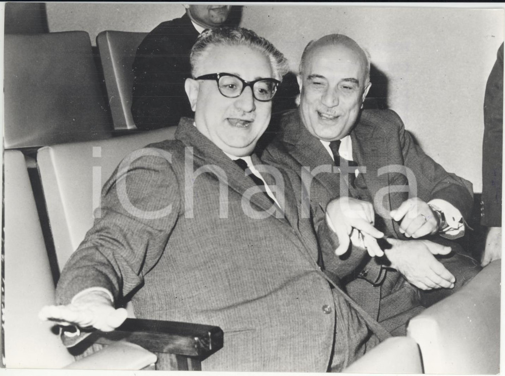Fotografia d epoca originale 1963 ROMA CRISI DI GOVERNO Giovanni LEONE Amintore FANFANI al Quirinale Foto 1