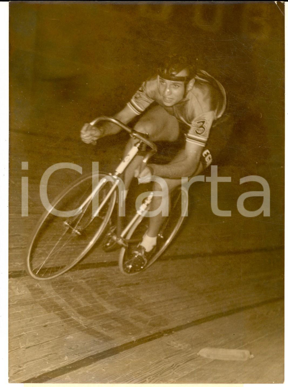 Fotografia d epoca originale 1957 CICLISMO PARIS PALAIS DES SPORTS Debutto Ercole BALDINI professionisti FOTO 1