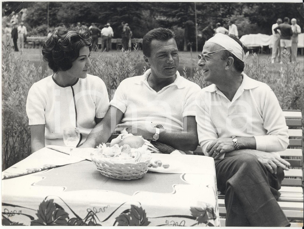 Fotografia d epoca originale 1958 GRESSONEY  GROLLE D ORO  Maria FIORE Rik BATTAGLIA e SCHUBERT Foto 24x18 1