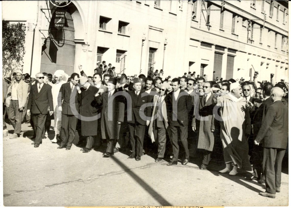 Fotografia d epoca originale 1960 CASABLANCA MAROC Manifestation avec Allal EL FASSI contre les FranÃ§ais 1