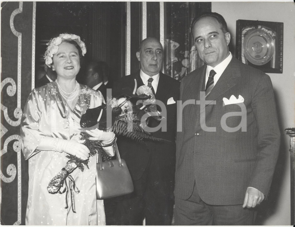 Fotografia d epoca originale 1959 ROMA Campidoglio Regina Madre d Inghilterra con il sindaco Urbano CIOCCETTI 1