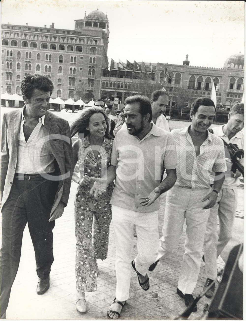 Fotografia d epoca originale 1967 VENEZIA MOSTRA DEL CINEMA Nanny LOY Nino MANFREDI Ugo TOGNAZZI Foto 18x24 1
