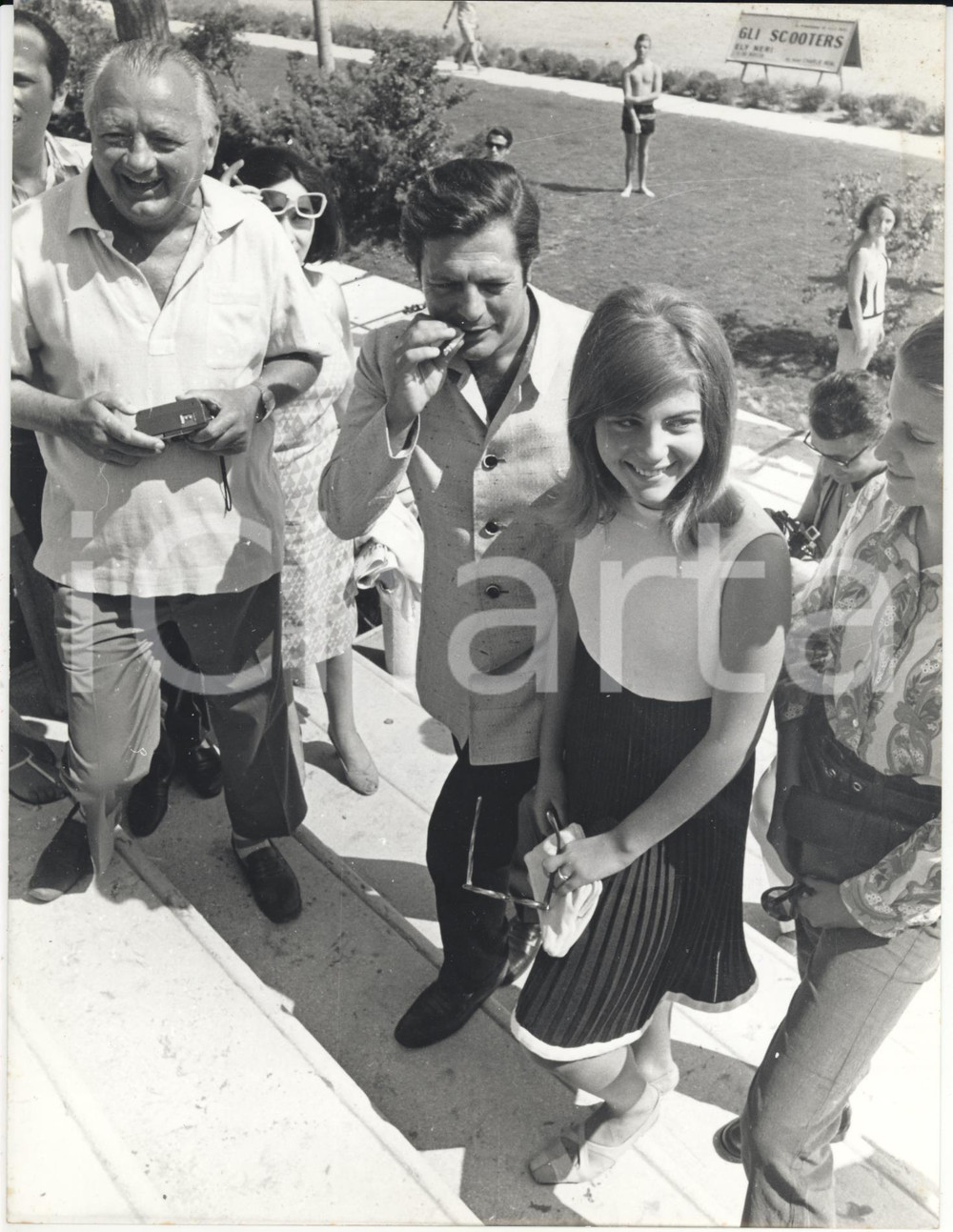 Fotografia d epoca originale 1967 VENEZIA Festival del Cinema  Marcello MASTROIANNI con la figlia Barbara 1