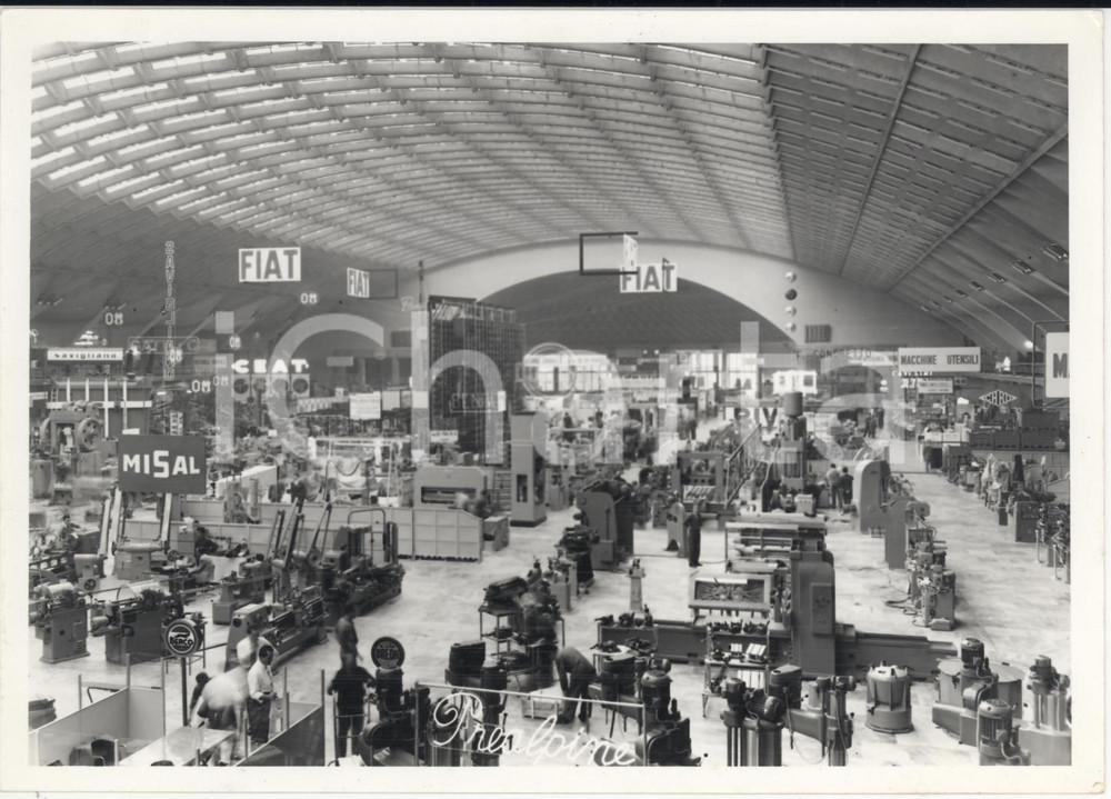 Fotografia d epoca originale 1957 TORINO Panoramica del VII Salone Internazionale della Tecnica Foto 18x13 1