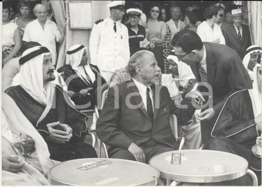 1955 ca VENEZIA Piazza San Marco - Re Sa'ud dell'ARABIA SAUDITA al Caffè Quadri 