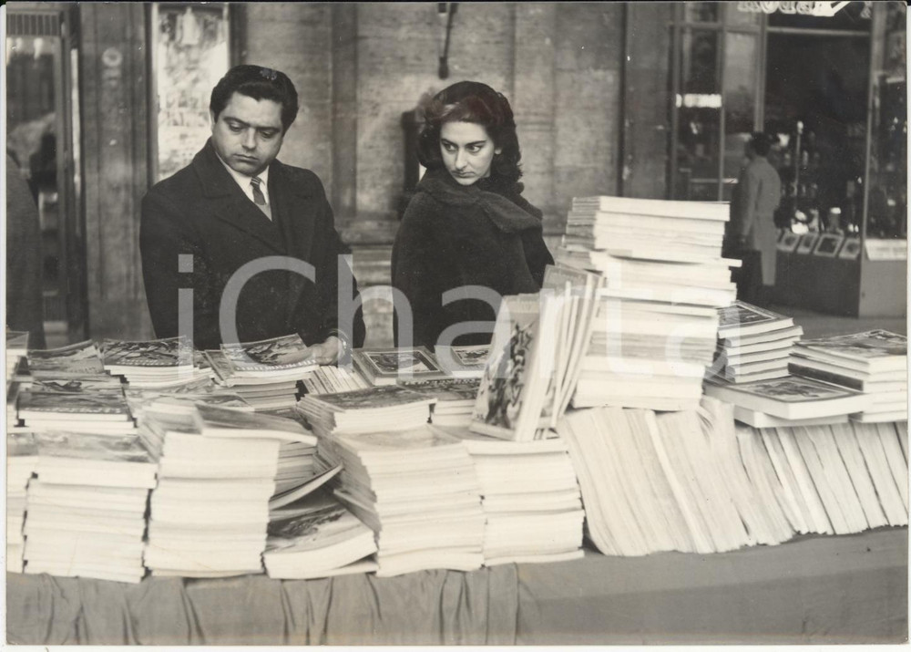 Fotografia d epoca originale 1958 ROMA Piazza Esedra  Inaugurazione Fiera del Libro Foto 18x13 cm 1