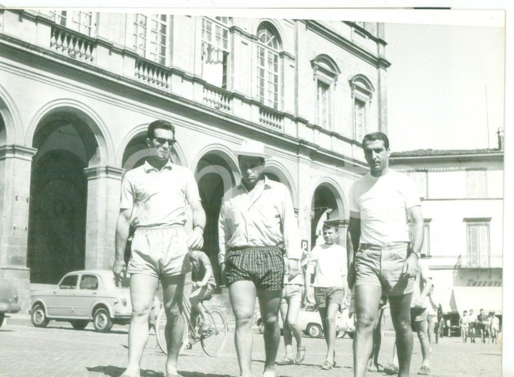 Fotografia d epoca originale 1960 ca. Fiorentina Calcio  Guido GRATTON Francisco LOJACONO Armando SEGATO 1