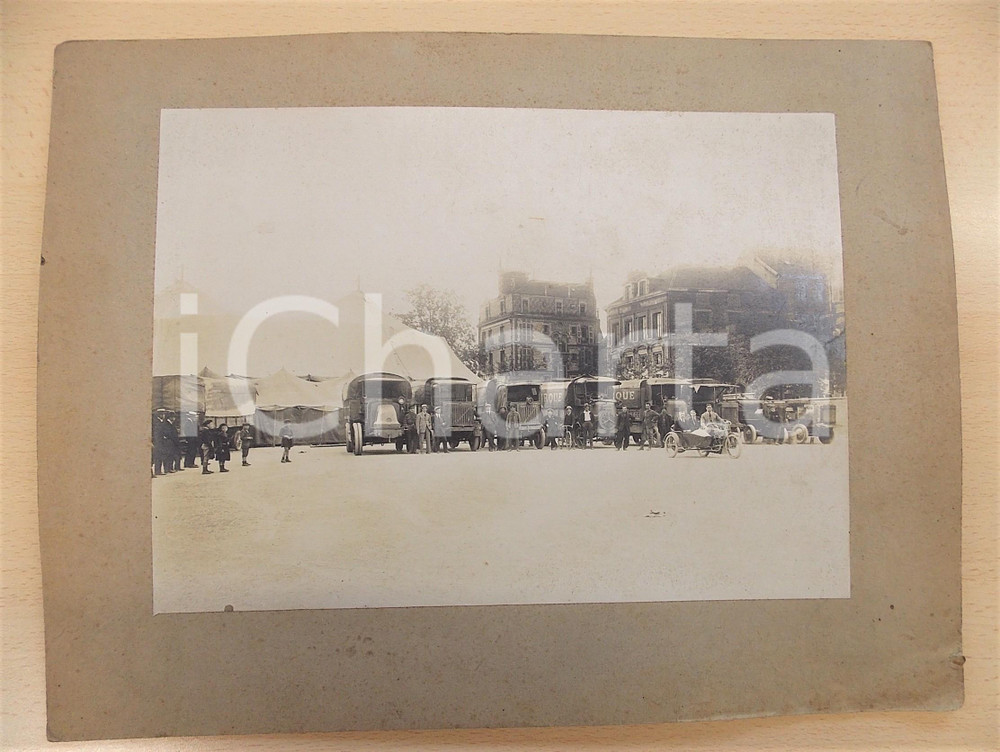 Fotografia d epoca originale 1910 ca TROYES F Carovana e tendone del circo in piazza  Foto BRUNON RARA 1