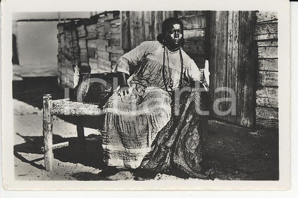 Fotografia d epoca originale 1935ca A.O.I. ETIOPIA Ritratto di donna etiope VERA PHOTO cm 5,8x9 1