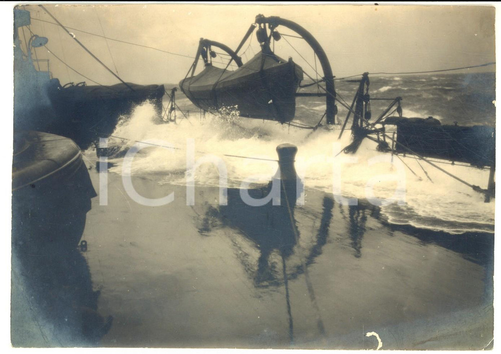 Fotografia d epoca originale 1913 OCEANO ATLANTICO Regia Nave DANTE ALIGHIERI colpita da un uragano FOTO RARA 1