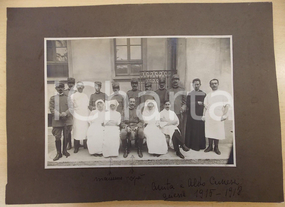 Fotografia d epoca originale 1918 WW1 LOMBARDIA Ospedale di guerra  Ufficiali sanitari e infermiere  Foto 1
