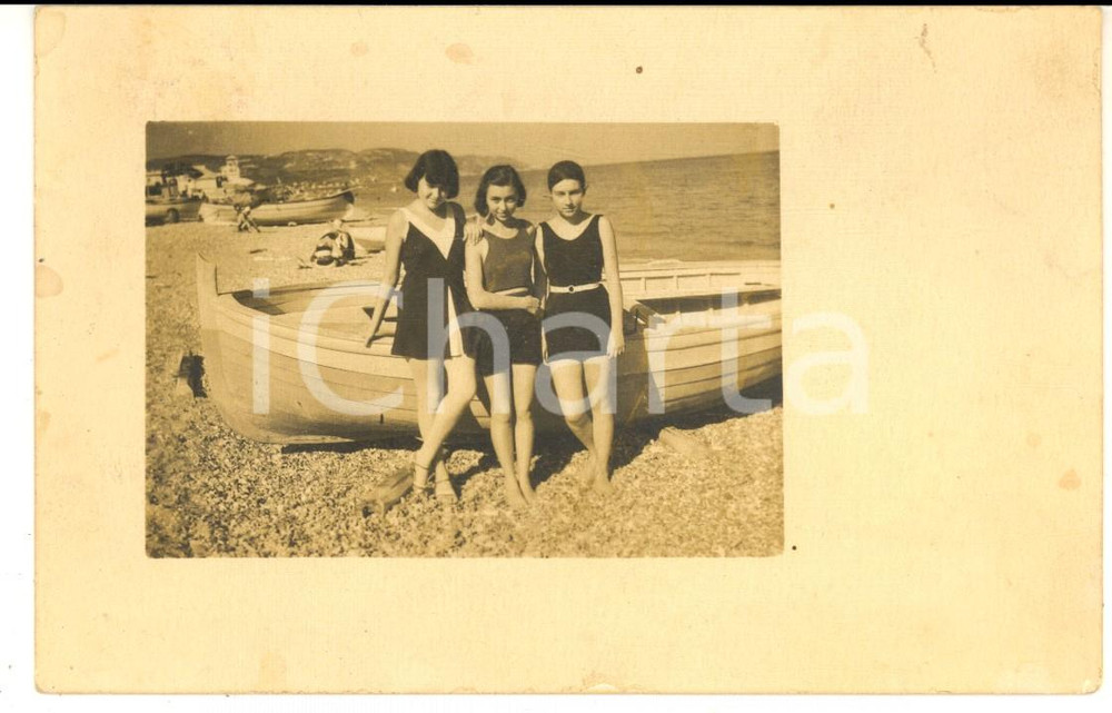 Fotografia d epoca originale 1933 SAVONA Ritratto di tre bambine in spiaggia Foto cartolina VINTAGE 1