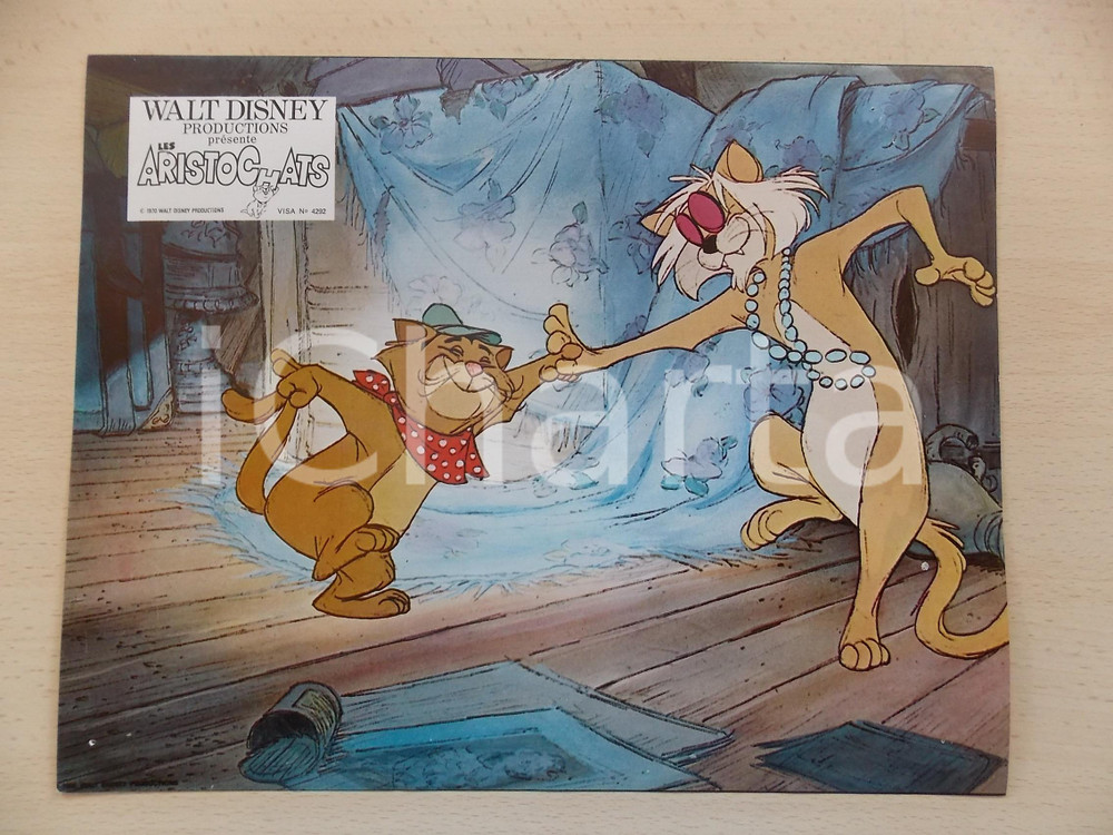 Materiale cinematografico d’epoca 1970 GLI ARISTOGATTI Walt DISNEY  Ballo tra Hit Cat e Peppo Lobby card 1