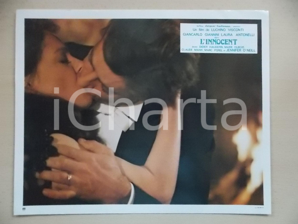 Materiale cinematografico d’epoca 1976 L INNOCENTE Laura ANTONELLI Giancarlo GIANNINI Bacio passionale Lobby card 1