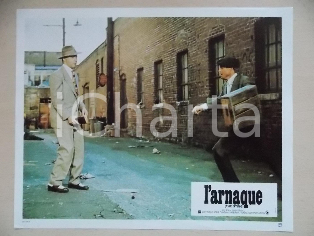 Materiale cinematografico d’epoca 1973 LA STANGATA Robert REDFORD Rissa in un vicolo Lobby card EDIZIONE FRANCESE 1