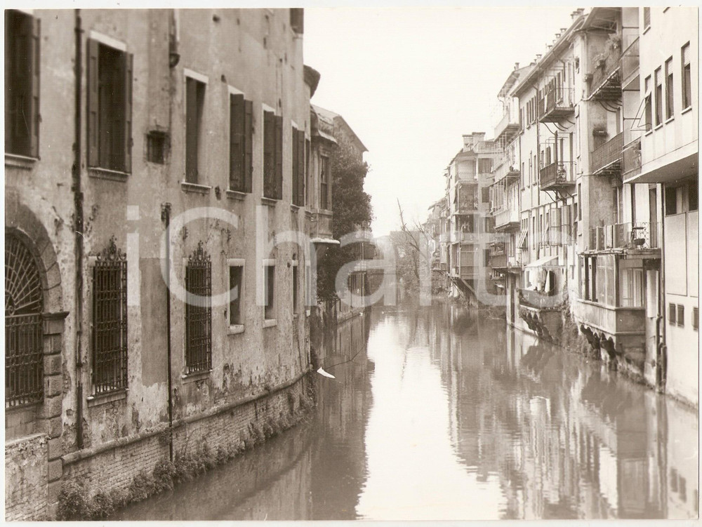 Fotografia d epoca originale 1980 ca PADOVA Case affacciate sul naviglio del BRENTA Foto ARTISTICA 24x17 cm 1