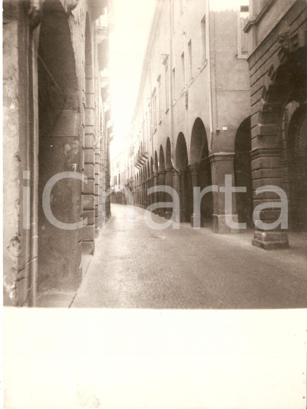 Fotografia d epoca originale 1970 ca PADOVA Scorcio prospettico dei portici della città Foto ARTISTICA 17x23 1