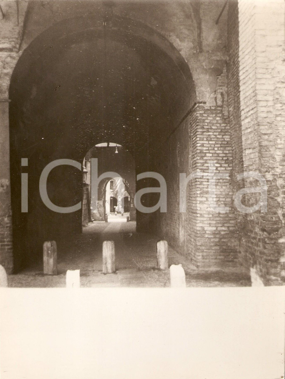 Fotografia d epoca originale 1970 ca PADOVA Scorcio dei cortili del centro storico Foto artistica 17x23 cm 1