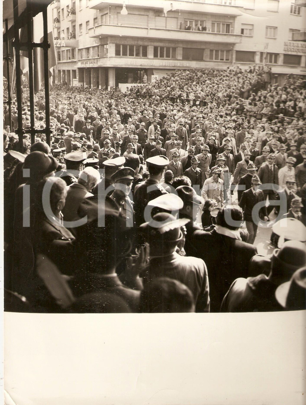 Fotografia d epoca originale 1976 PADOVA Adunata nazionale ALPINI  Sfilata per le vie della cittÃ  Foto 1