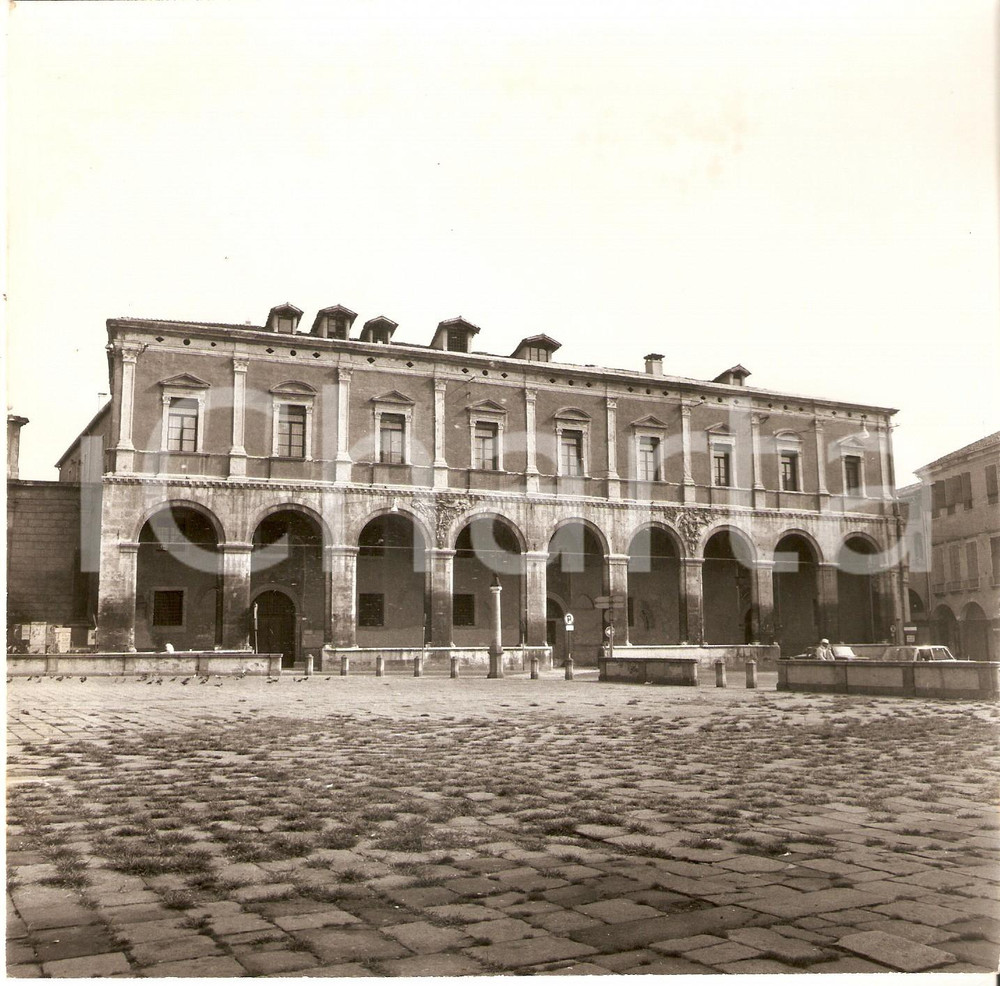 Fotografia d epoca originale 1970 ca PADOVA Veduta del Palazzo del Monte di PietÃ   Foto 18x18 cm 1