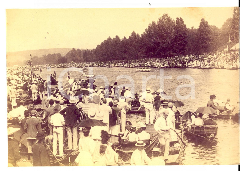 Fotografia d epoca originale 1910 ca BELGIQUE Gara di canottaggio lungo un fiume Foto VINTAGE ANIMATISSIMA 1
