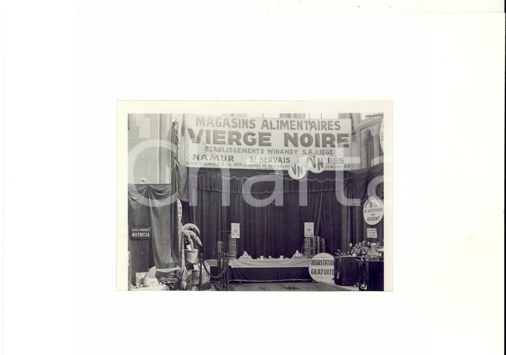 Fotografia d epoca originale 1930 ca BRUXELLES Magasins alimentaires VIERGE NOIRE  Exposition Photo RARE 1