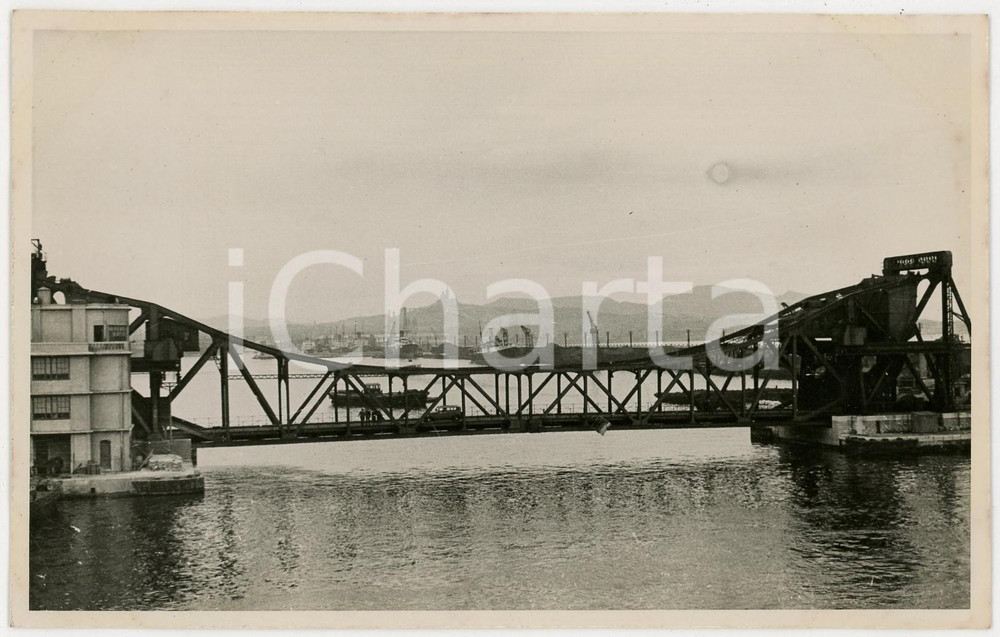 Fotografia d epoca originale 1937 MARSIGLIA Porto   Ponte semovente chiuso  REAL PHOTO cm 13,5 x 8,5 1