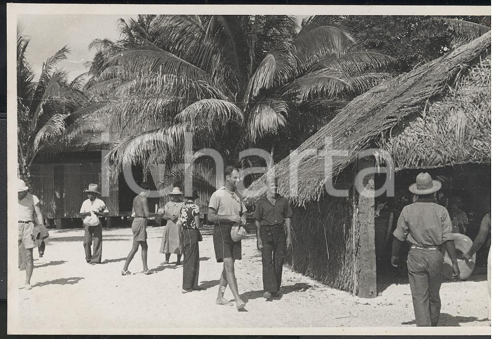 Fotografia d epoca originale 1937 TUPAI Polinesia Francese Veduta animata REAL PHOTO cm 13,5 x 8,5 1