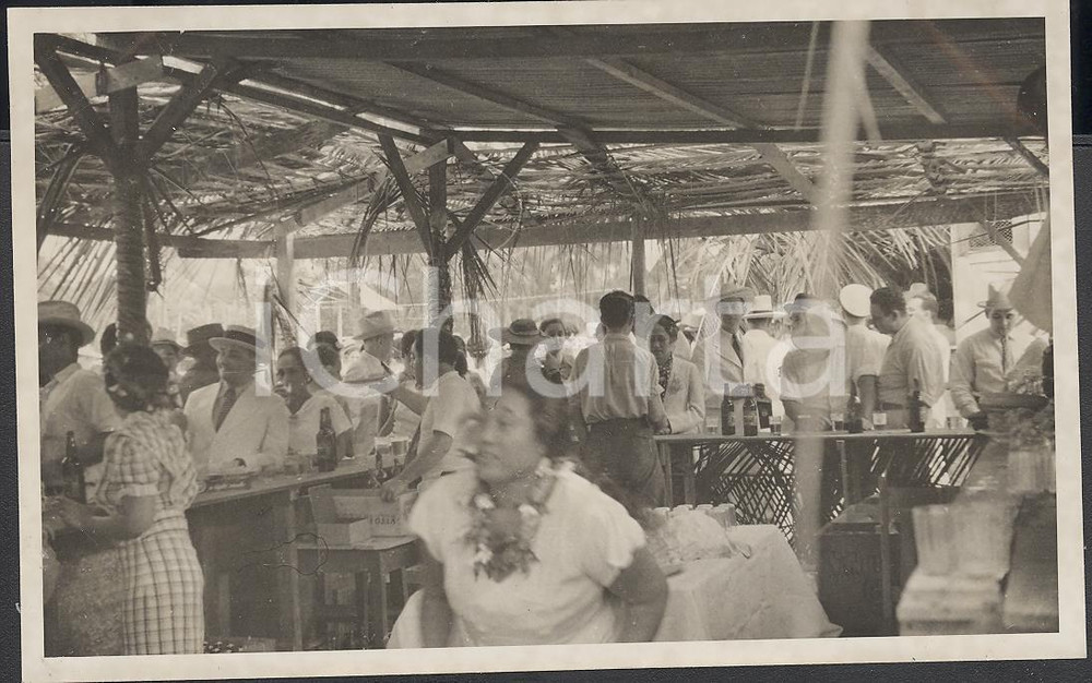 Fotografia d epoca originale 1937 PAPEETE FESTA 14 LUGLIO il bar REAL PHOTO cm 13,5 x 8,5 1