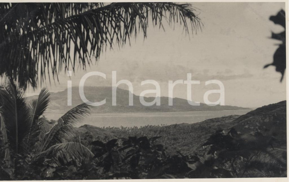 Fotografia d epoca originale 1937 RAIATEA Polinesia Veduta da TAHAA REAL PHOTO cm 13,5 x 8,5 1