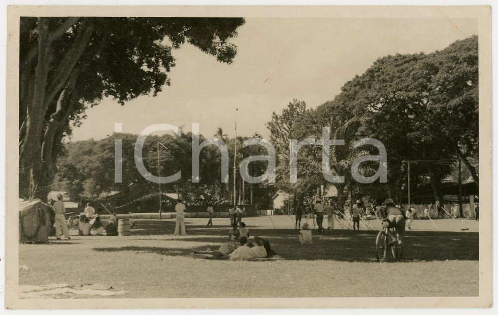 Fotografia d epoca originale 1937 PAPEETE Polinesia Gara di lance 2 REAL PHOTO cm 13,5 x 8,5 1