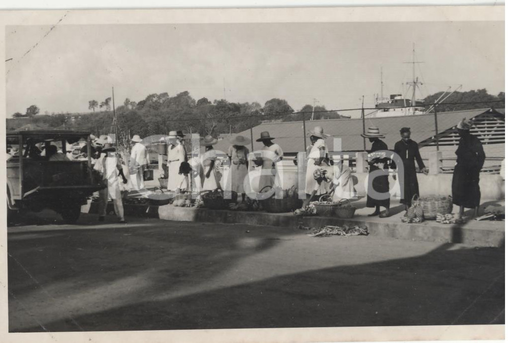 Fotografia d epoca originale 1937 FORT DE FRANCE Martinica Il mercato REAL PHOTO cm 13,5 x 8,5 1