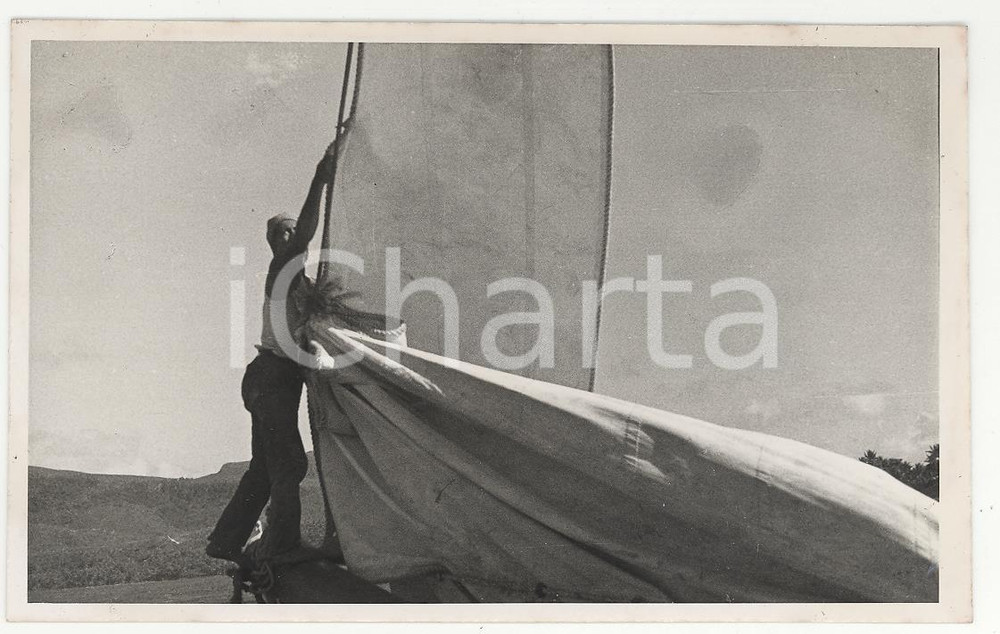 Fotografia d epoca originale 1937 HUAHINE Scialuppa di salvataggio della DeniseREAL PHOTO cm 13,5 x 8,5 1