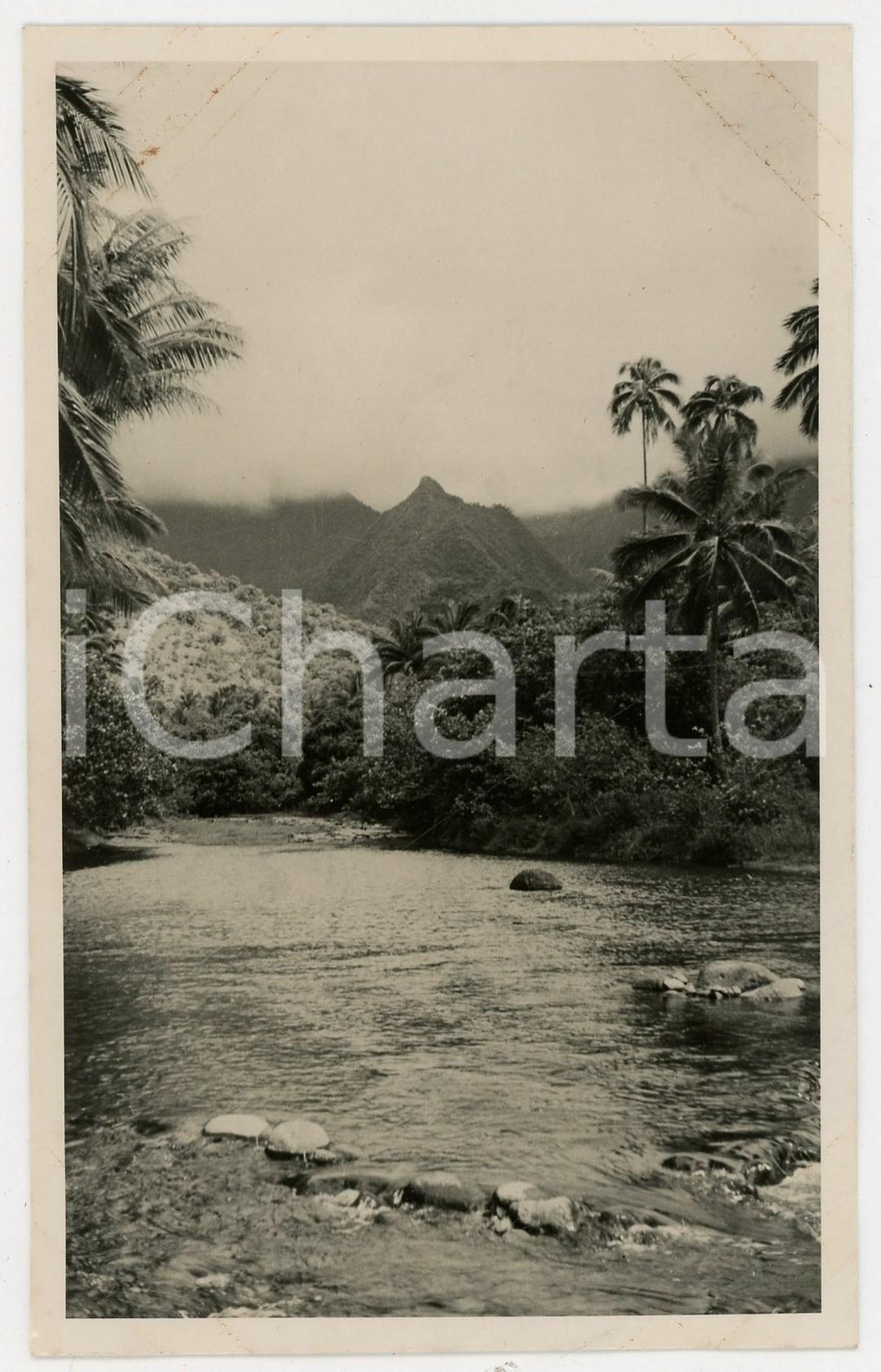 Fotografia d epoca originale 1937 MOOREA Polinesia Scorcio di una baia interna 2REAL PHOTO cm 13,5 x 8,5 1