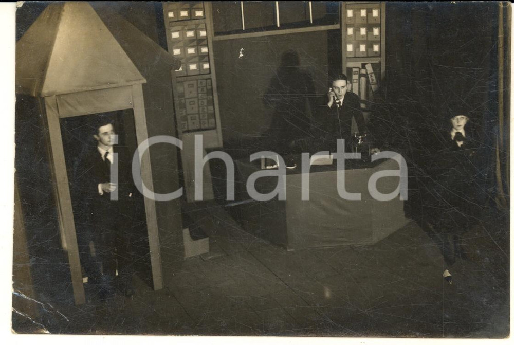 Fotografia d epoca originale 1930 ca ITALIA TEATRO Scena con ufficio  Foto VINTAGE 14x9 cm 1