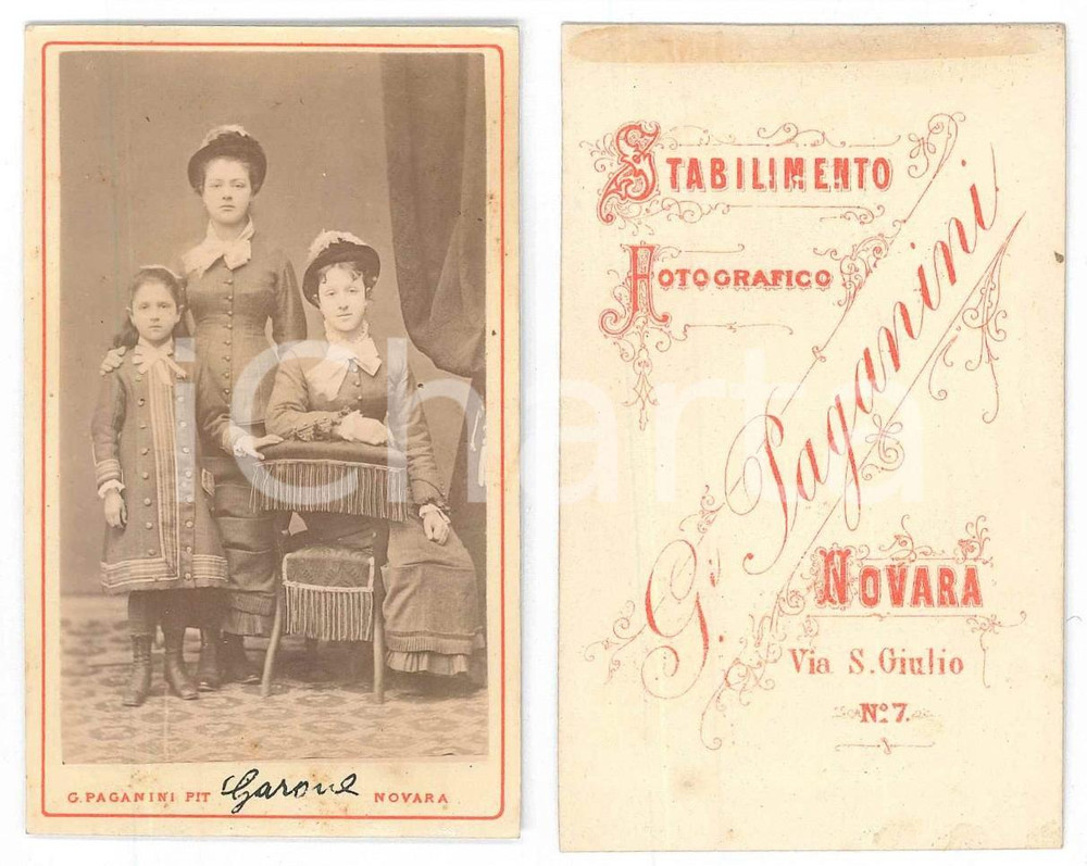 Fotografia d epoca originale 1880 ca NOVARA Famiglia GARRONE  Tre sorelle  Foto G. PAGANINI CDV 1
