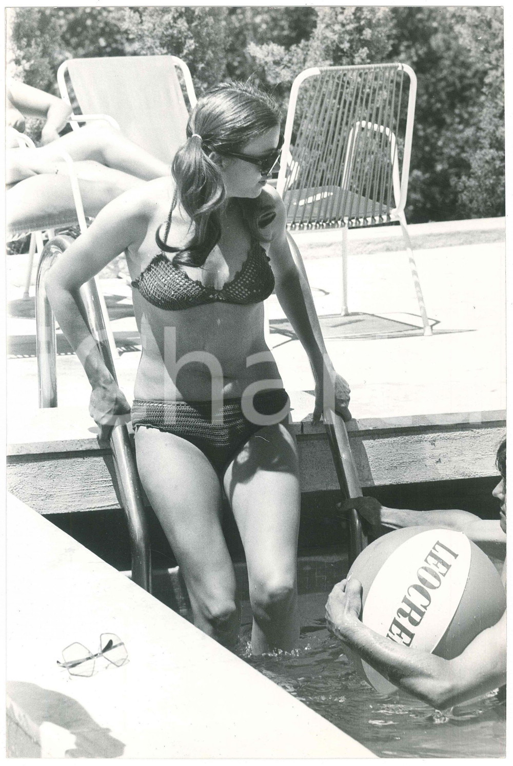 Fotografia d epoca originale 1970 ca COSTUME ITALIA Cantante MILVA in piscina  Ritratto 1 Foto 20x30 cm 1