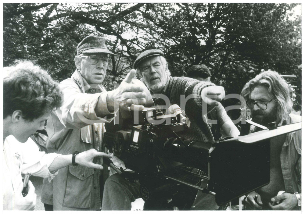 Materiale cinematografico d’epoca 1988 CINEMA Ved vejen/Katinka  Max VON SYDOW e Sven NYKVIST sul set  Foto 1