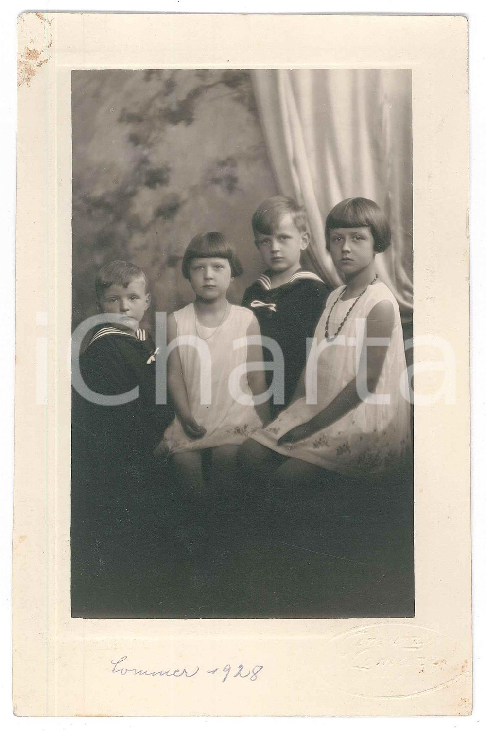 Fotografia d epoca originale 1928 MILANO Ritratto di quattro fratellini  Foto CAMUZZI LOMAZZI 11x17 cm 1