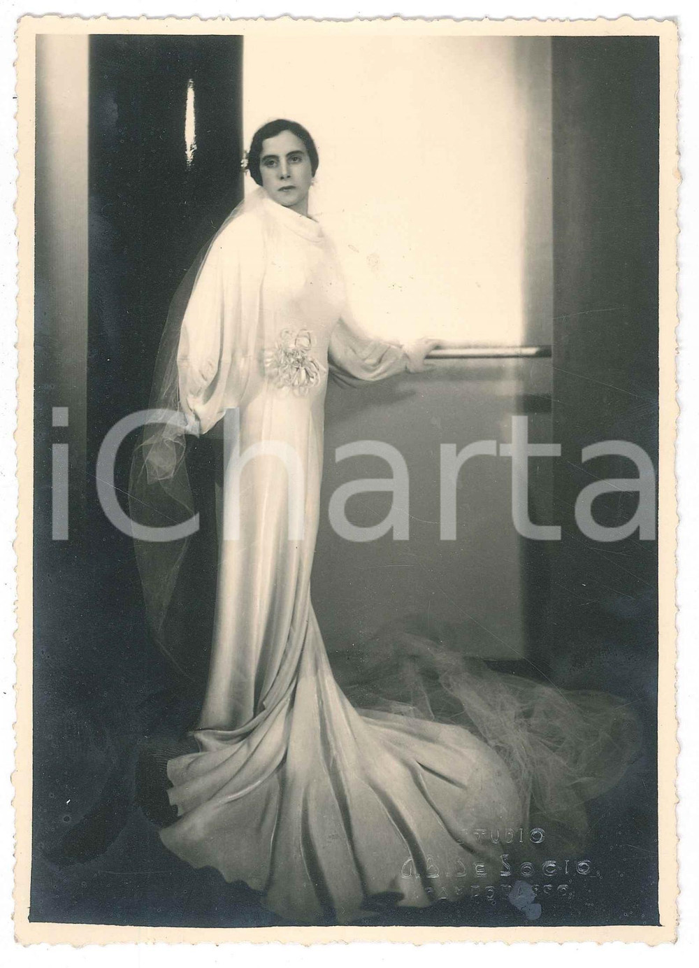 Fotografia d epoca originale 1925 ca CAMPOBASSO Ritratto di una sposa  Foto G. B. DE SOCIO 13x18 cm 1 1
