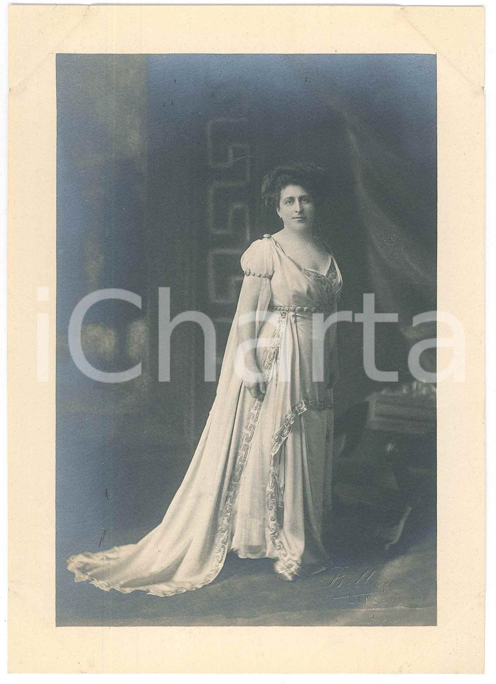 Fotografia d epoca originale 1920 ca ITALIA  TEATRO Attrice indossa costume greco  Foto BETTINI LIVORNO 1