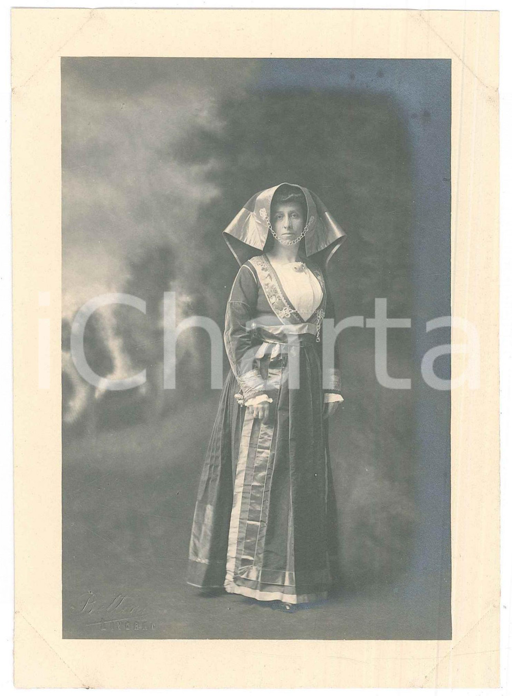 Fotografia d epoca originale 1920 ca ITALIA  TEATRO Attrice in abito di scena  Foto BETTINI  LIVORNO 2 1