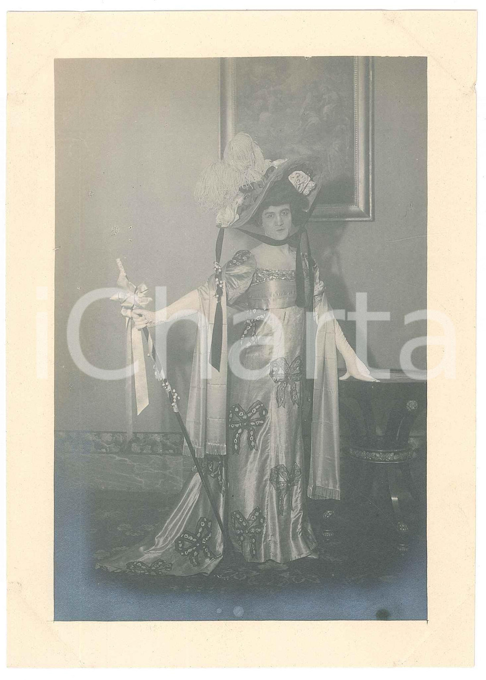 Fotografia d epoca originale 1920 ca ITALIA  TEATRO Attrice in posa con bastone  Foto BETTINI LIVORNO 1