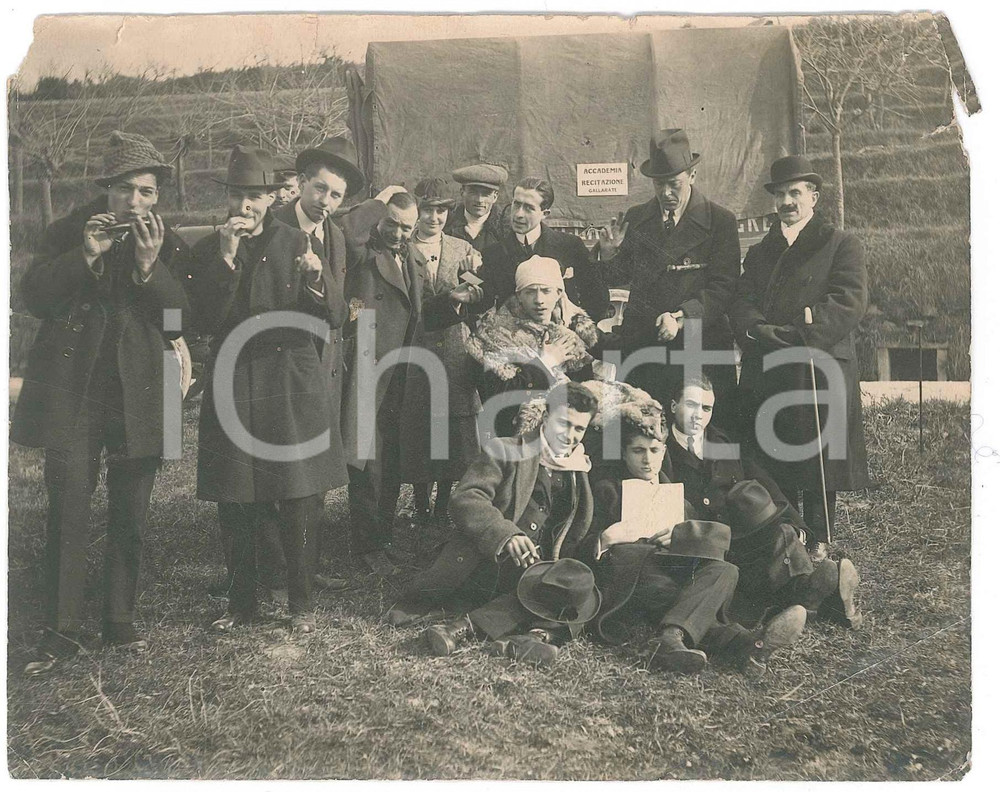 Fotografia d epoca originale 1930 ca GALLARATE VA Accademia di Recitazione  Giovani attori  Foto RARA 1