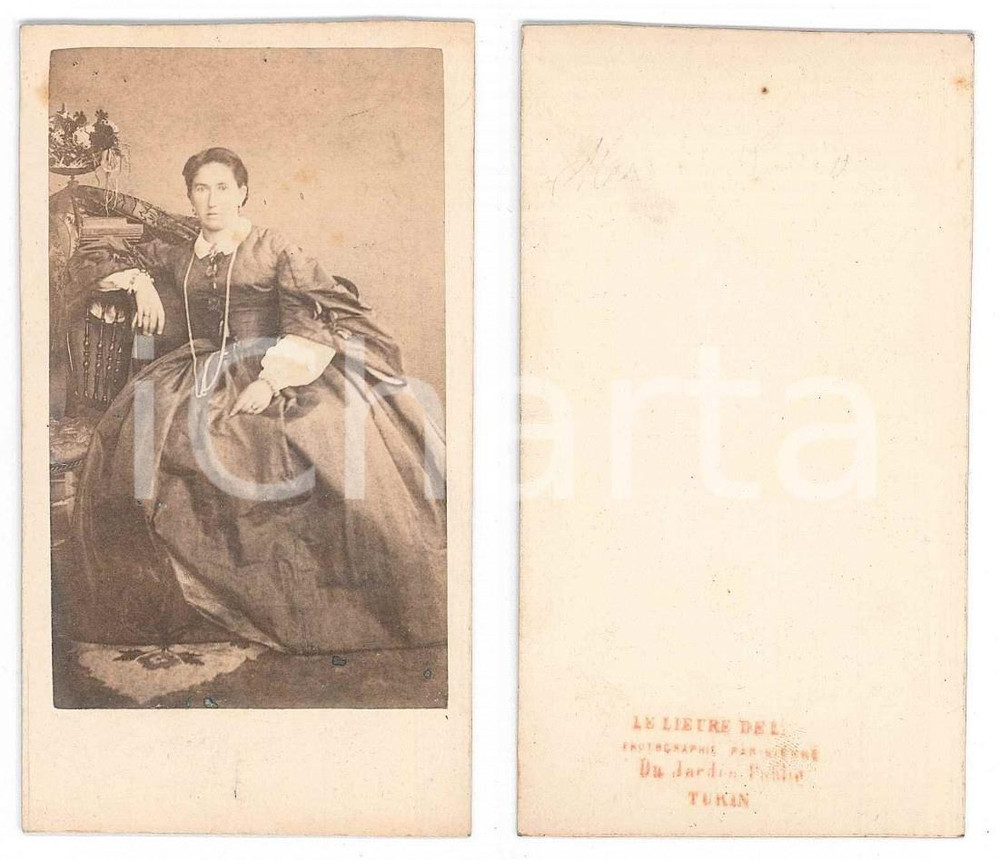 Fotografia d epoca originale 1870 ca TORINO Ritratto di donna seduta  Foto LE LIEURE  CDV 1