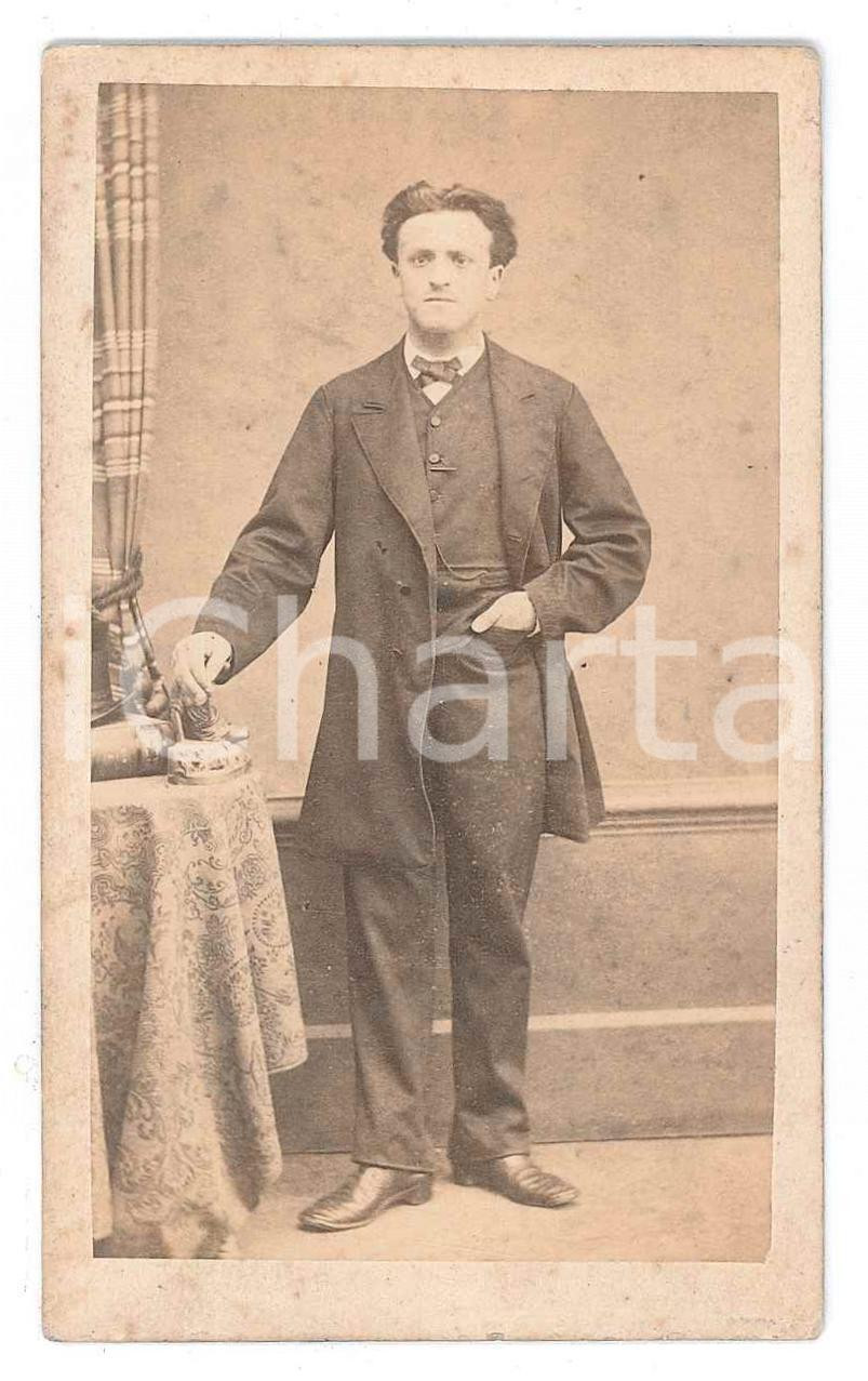 Fotografia d epoca originale 1915 ca WW1 ITALIA  REGIO ESERCITO  Giovane ufficiale Foto 10x13 cm 1