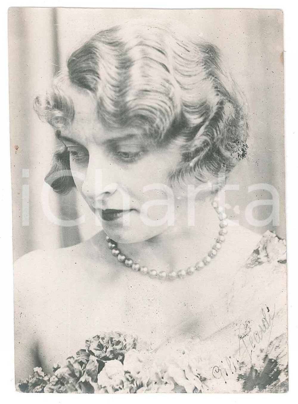 Fotografia d epoca originale 1931 ITALIA Ritratto di giovane donna Foto Gilia ICARDI dilettante 8x12 cm 1