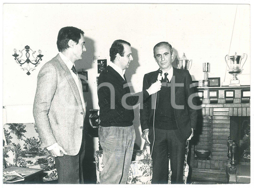 Fotografia d epoca originale 1970 ca GENOVA  Gruppo CAUVIN  Intervista Fotografia 23x17 cm 1