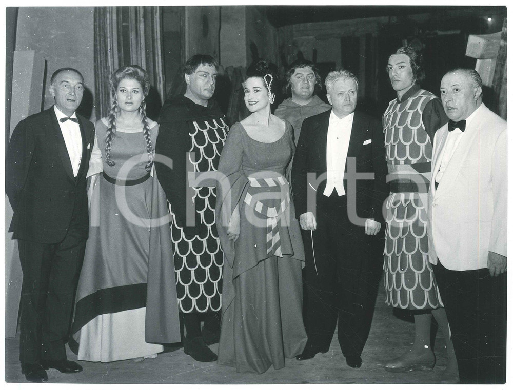 Fotografia d epoca originale 1975 ca ITALIA  Opera lirica  Compagnia di cantanti  Foto 24x18 cm 1